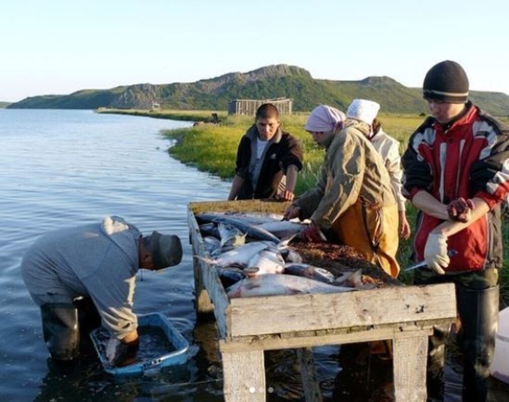 Коренные жители Камчатки жалуются на отложенный старт лососевой рыбалки
