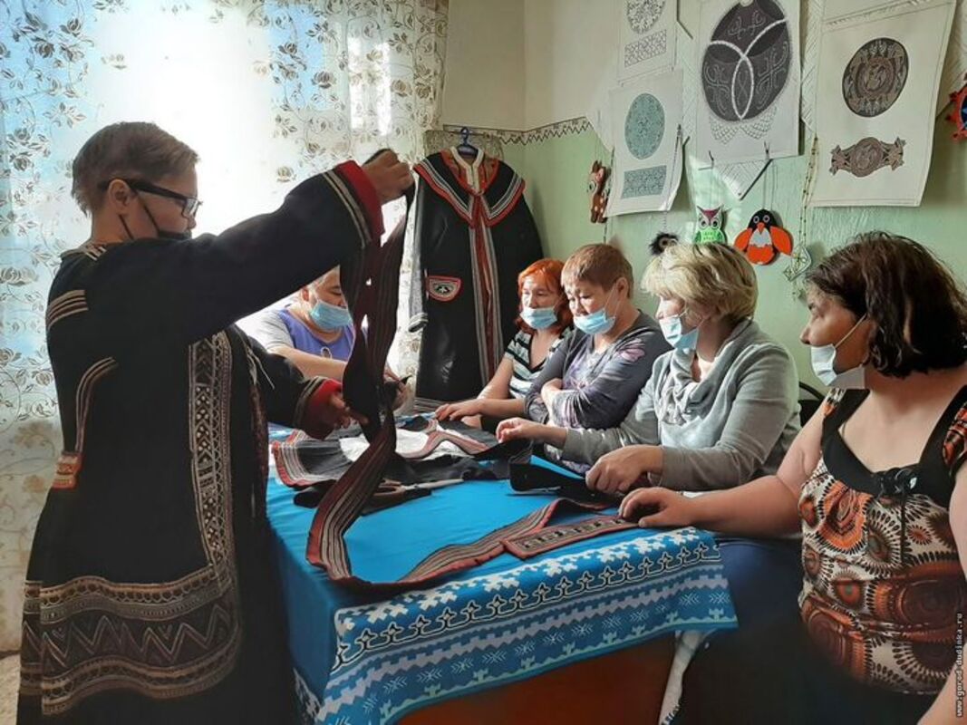 Мини-воркшопы по пошиву долганской одежды прошли в поселке Левинские Пески