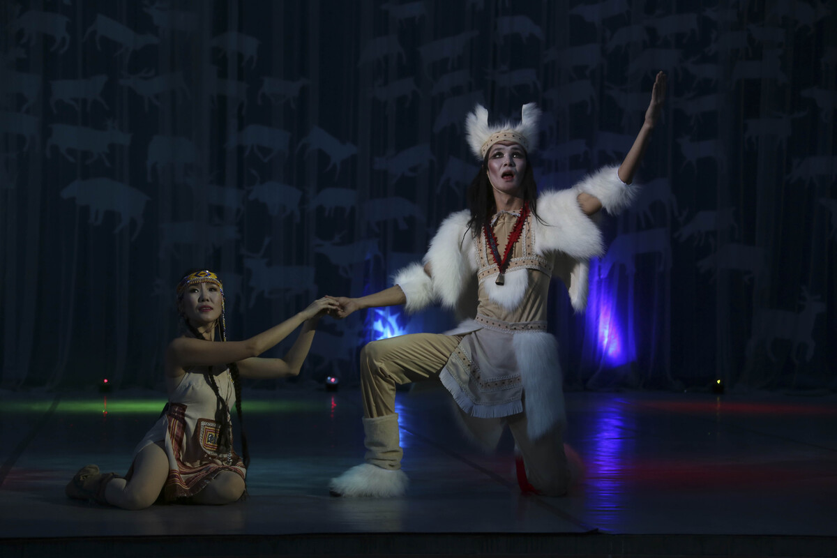 Театр коренных народов «Гулун» приглашает всех на онлайн-спектакль