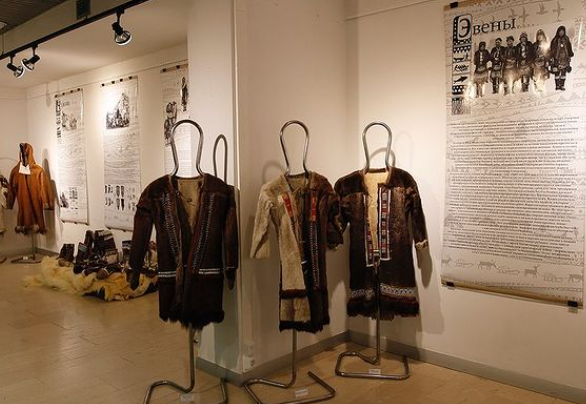 На Чукотке открылась этнографическая выставка одежды коренных народов