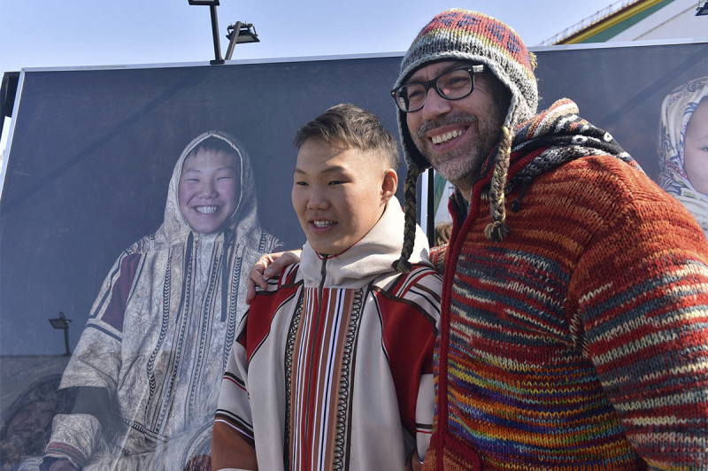 В Дудинке открылась фотовыставка коренных народов мира