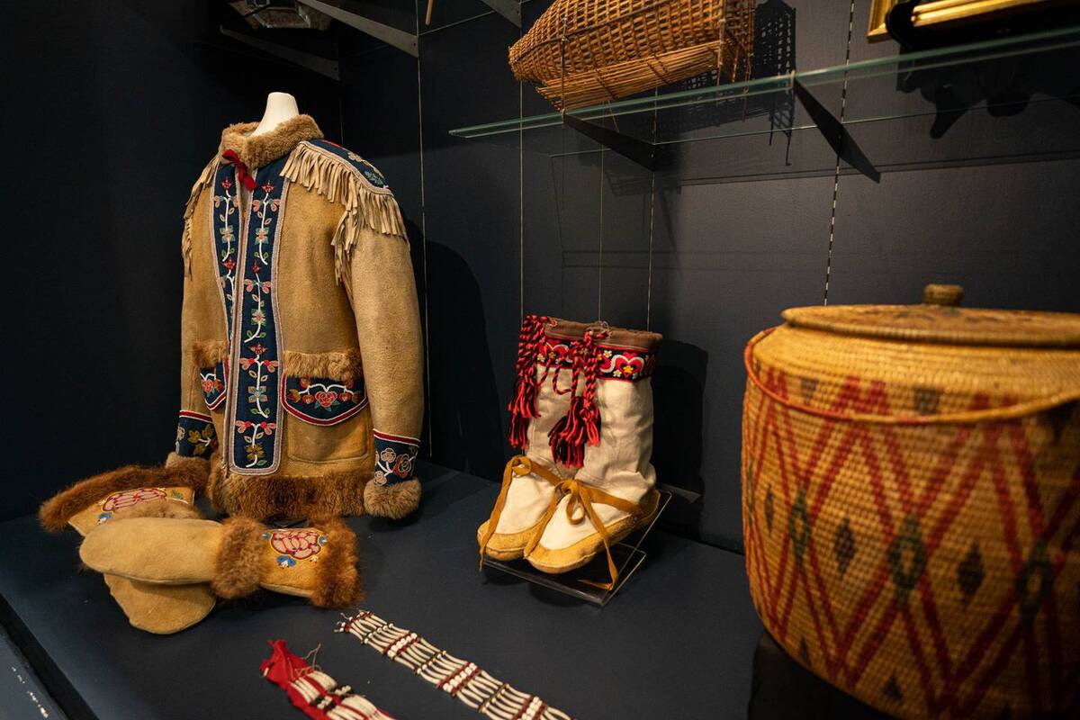 Закрытие музеев перемещает артефакты коренных народов по всей Аляске ближе к дому