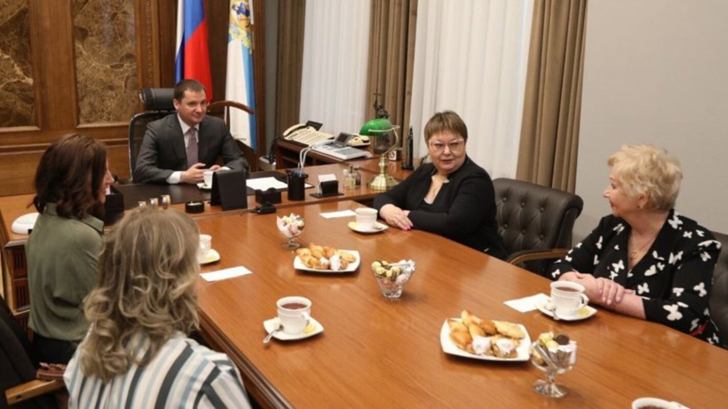 Лилия Тайбарей приняла участие во встрече с главой Архангельской области