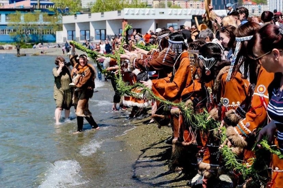 Цель – заманить рыбу в реки: обрядовый праздник прошёл в Камчатском крае