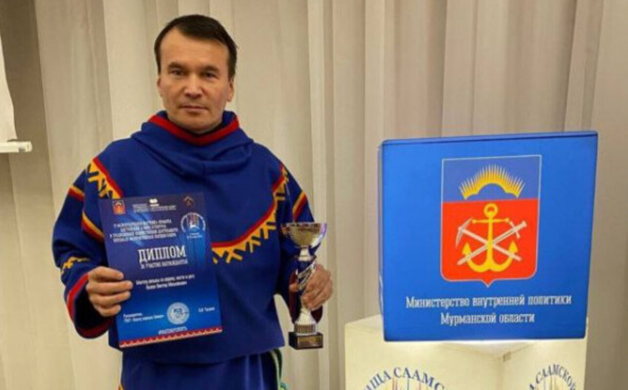 «Два полюса» из кости. Мастер из НАО взял Гран-при на конкурсе в Мурманске
