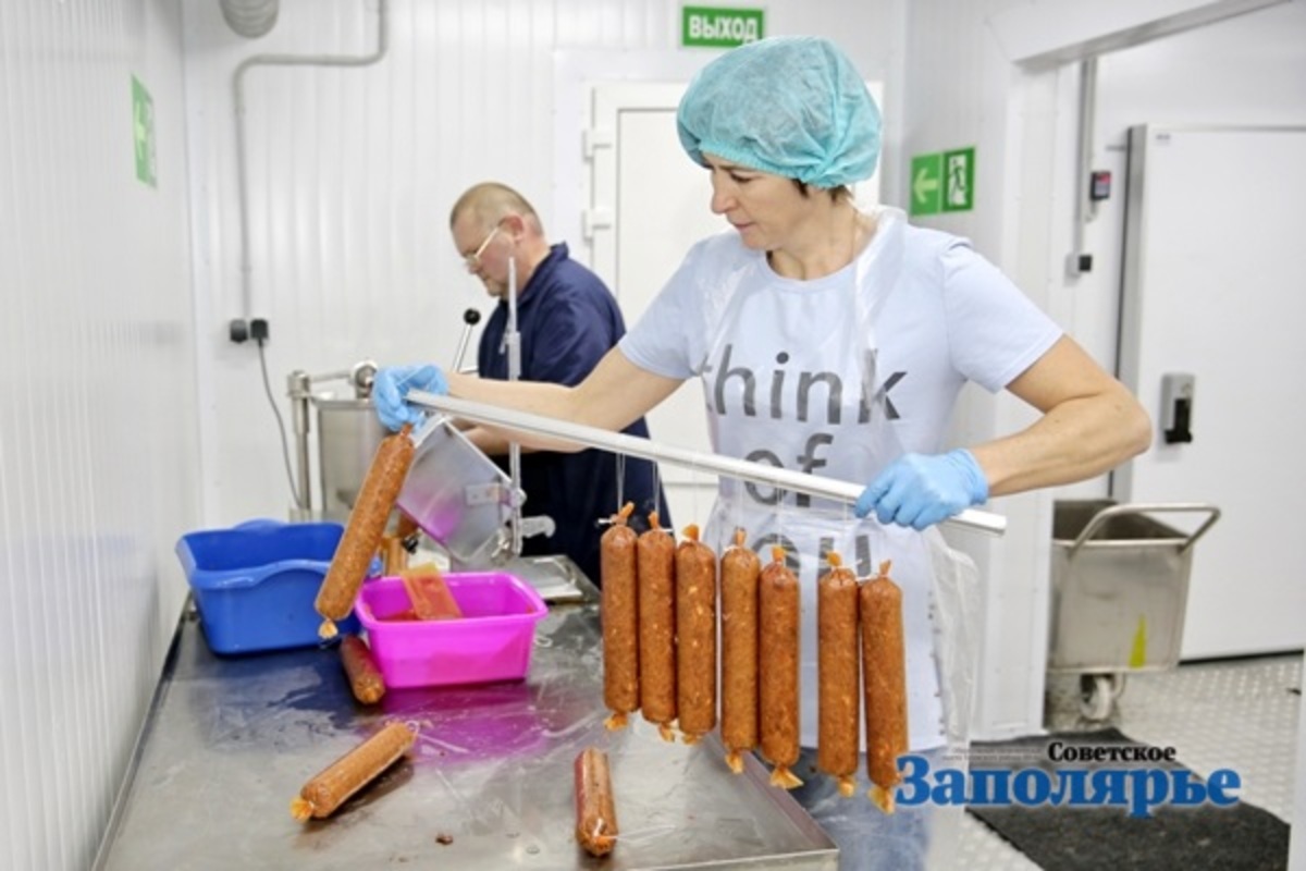 В Тазовском на средства гранта открыли производство колбас из оленины
