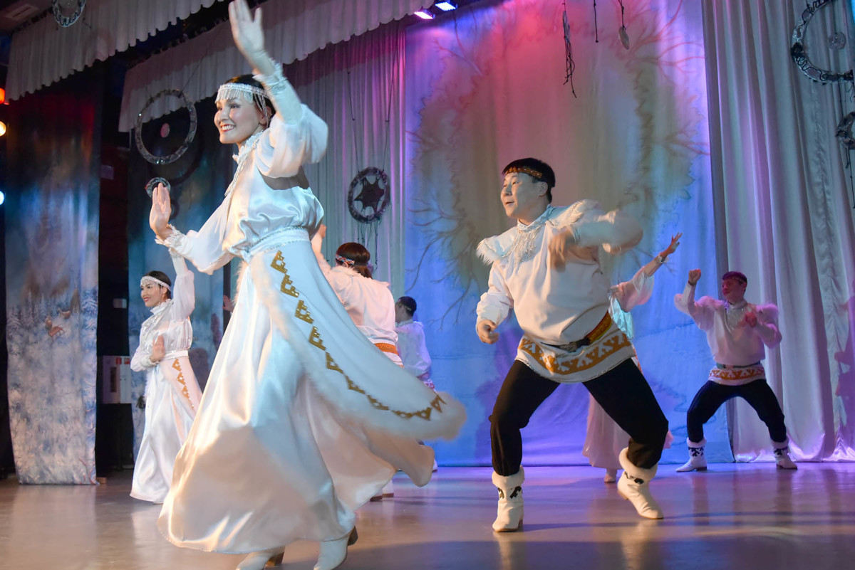 На Таймыре издали книгу о традиционном северном танце