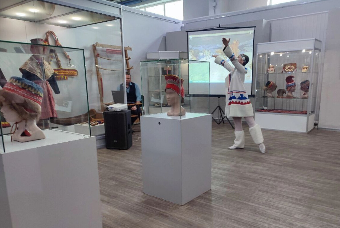 В Мурманске открылась выставка «Последние номады Северной Европы»