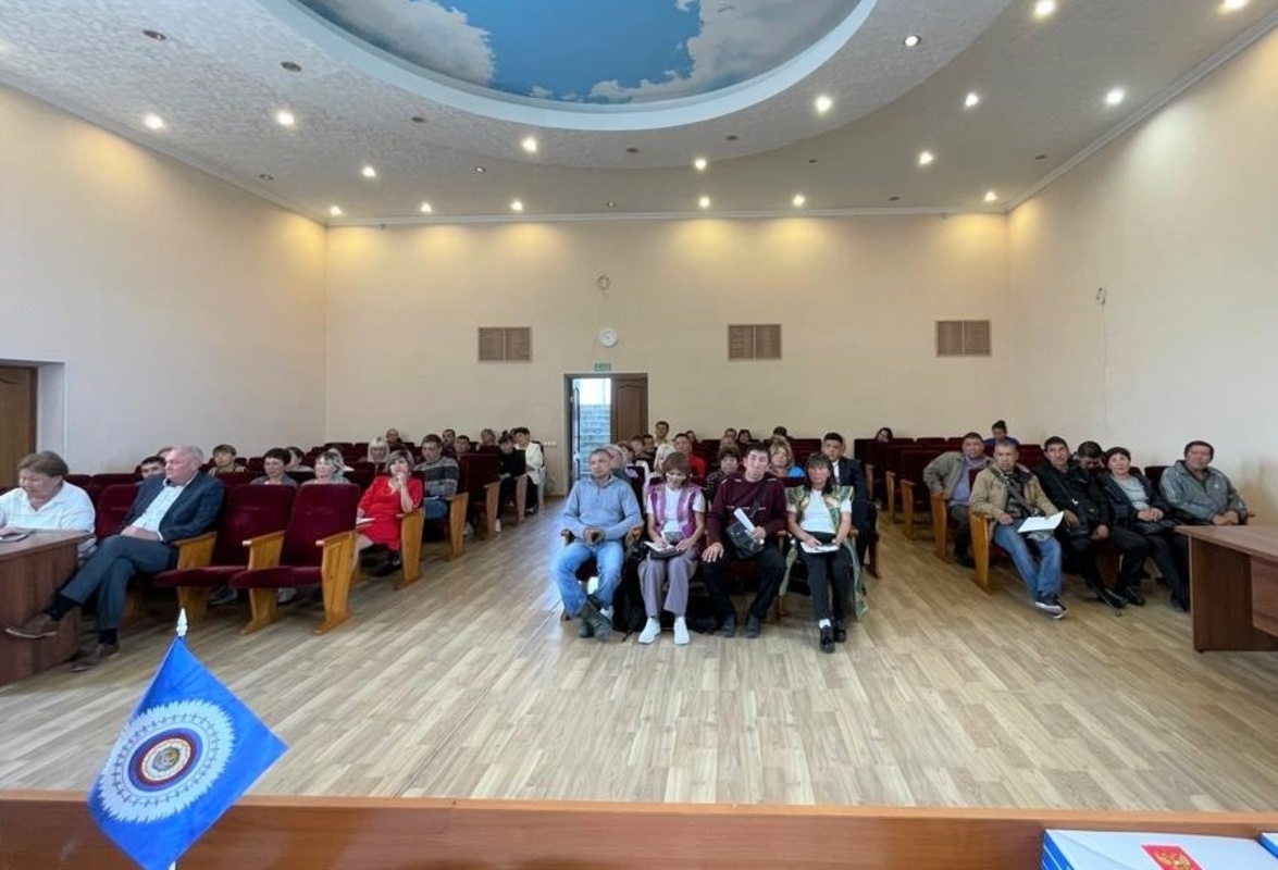В Хакасии прошел правовой семинар о проблемах и перспективах коренных