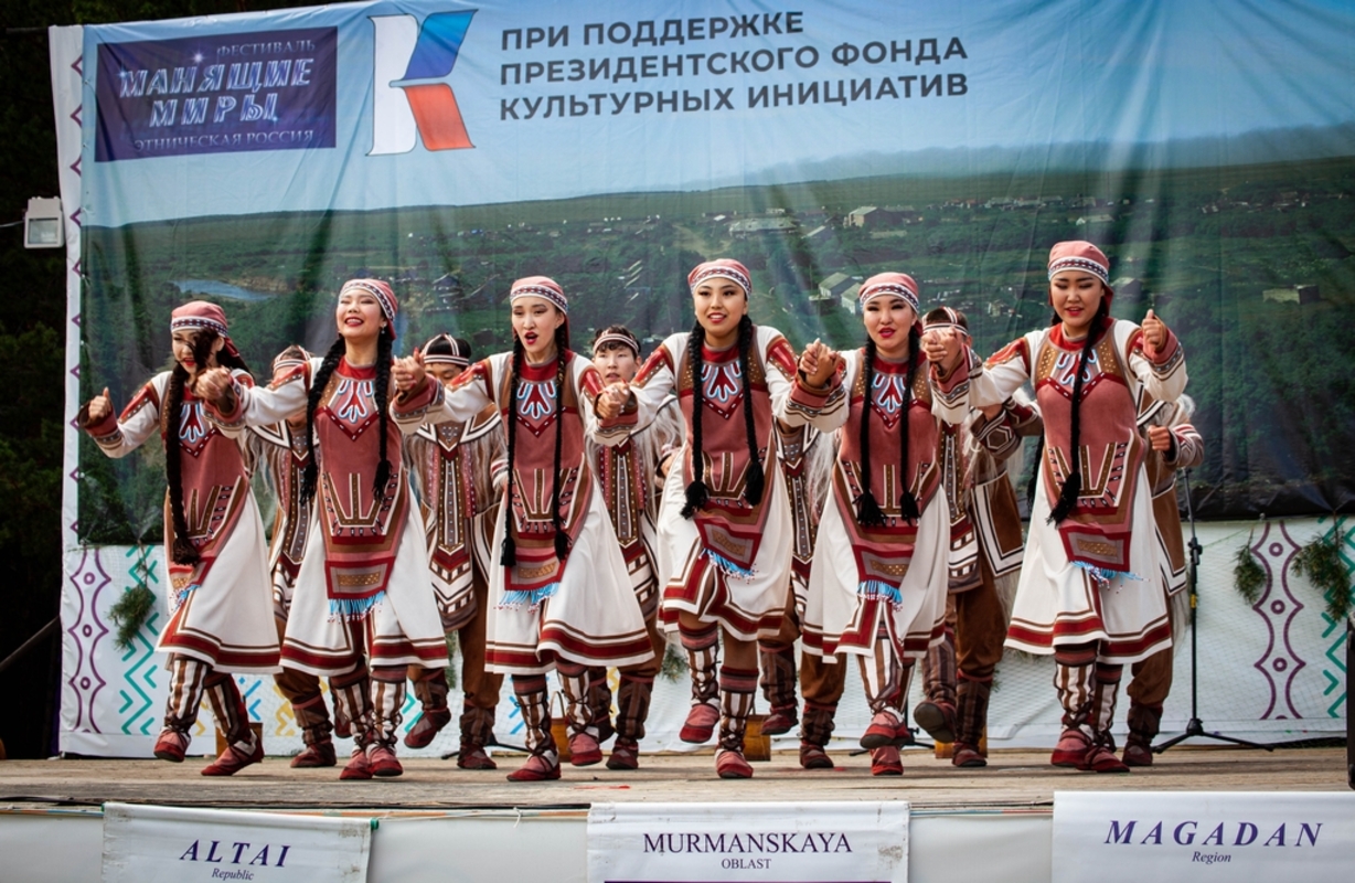 Молодёжный эвенкийский ансамбль «Гулувун» выступит в Китае