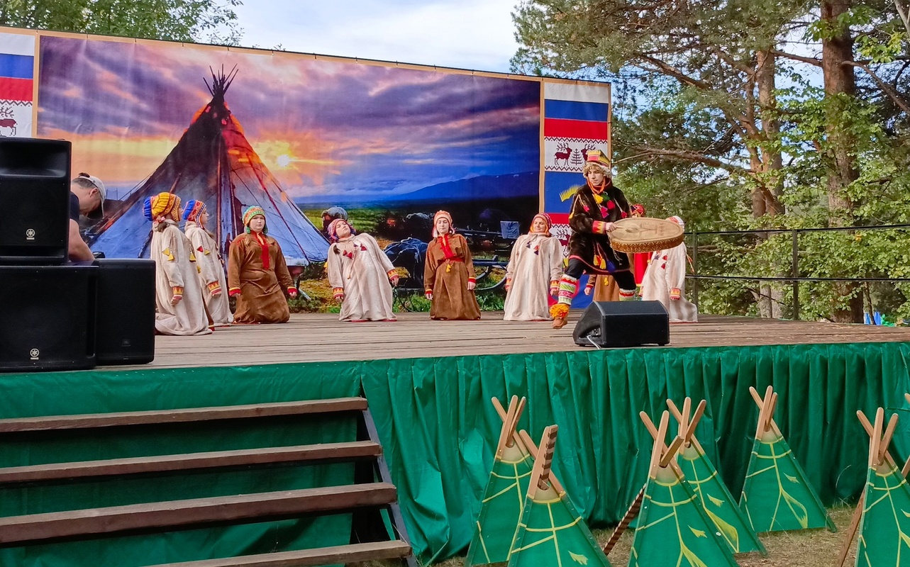 В Лопарской состоялись XXVI традиционные осенние саамские игры