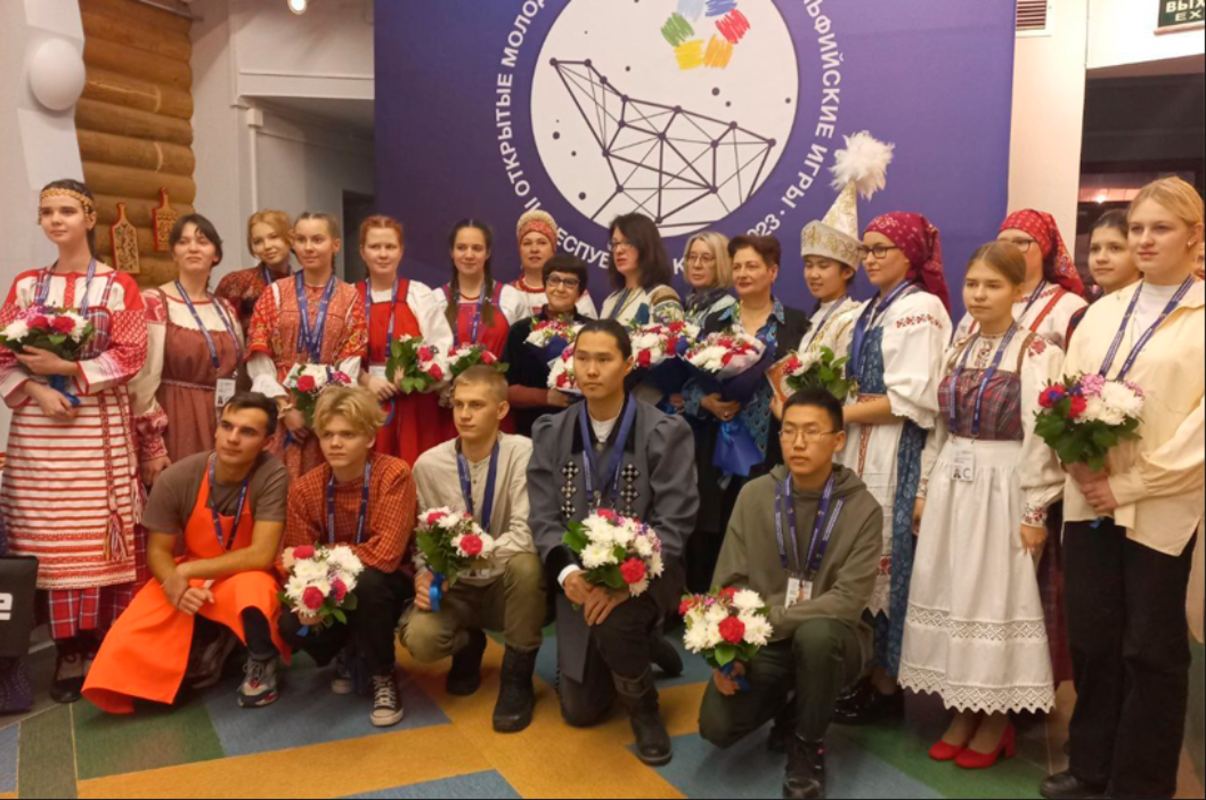 Студент-косторез из Анадыря покорил жюри Арктических Дельфийских игр