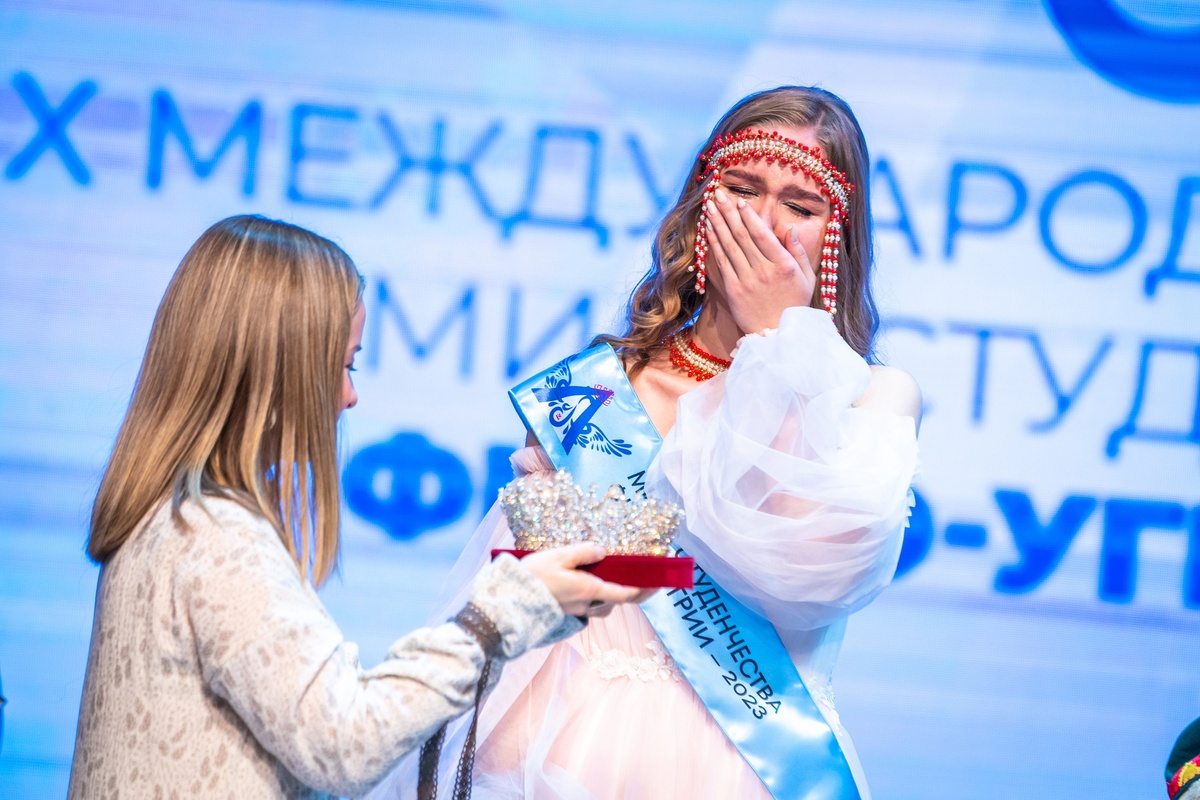 Студентка Полина Антонова стала «Мисс студенчества Финно-Угрии – 2023»